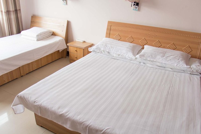Gangyuan Hotel Guest Room