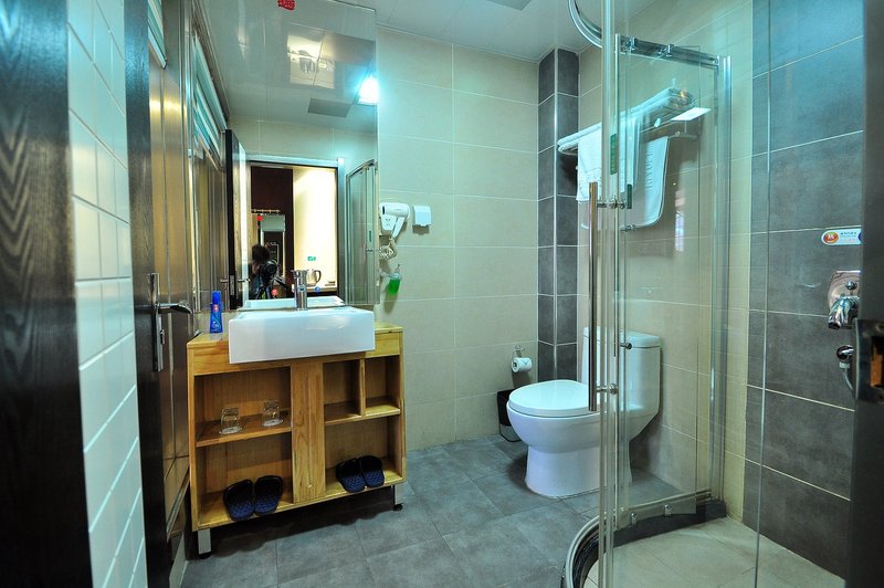 Chaohu Sun and Moon Apartments Guest Room