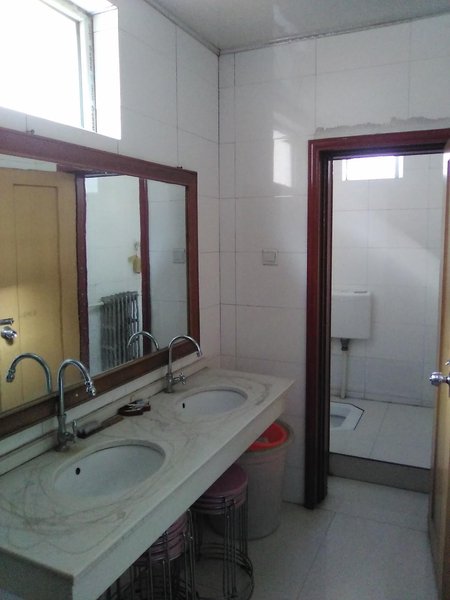 ruyizhaodaisuo 公共区域