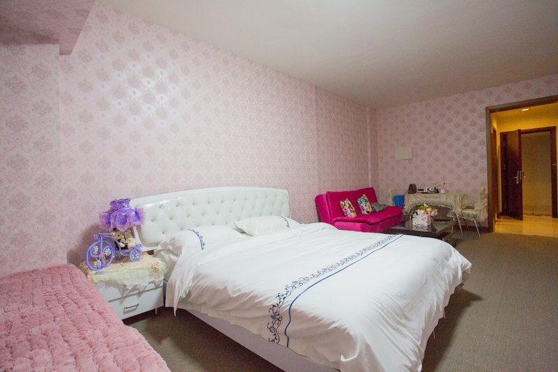 Langman Xiaowu Fashionable Apartment Guest Room