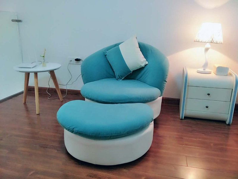 Lemon HeartGuest Room