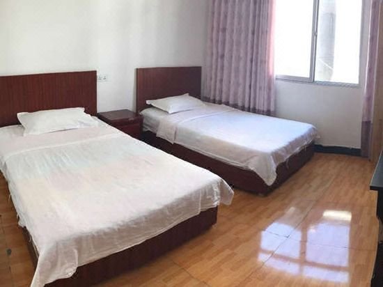 Wooden fish friend inn Guest Room