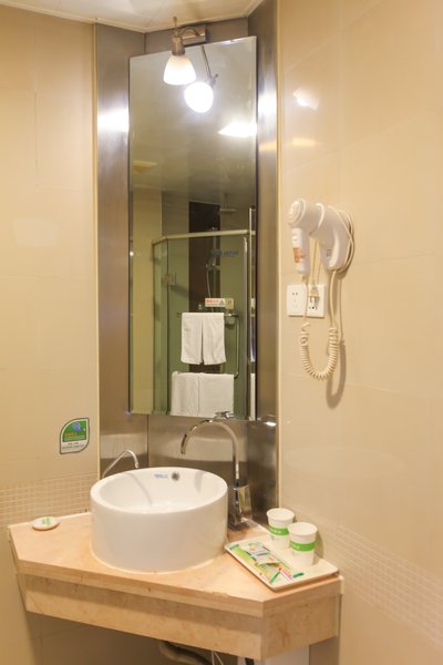 Motel 168 Lanling Road Changzhou Guest Room