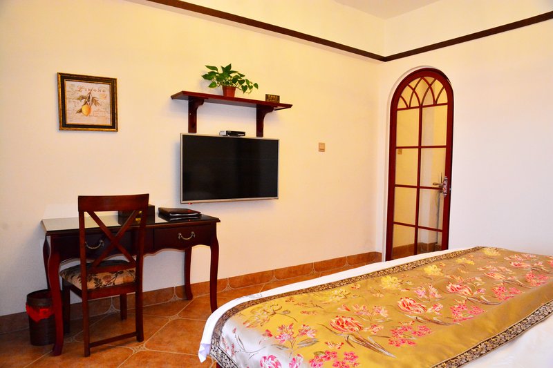 DONGSHAN MA LUAN WAN DUJIA GONGYUGuest Room