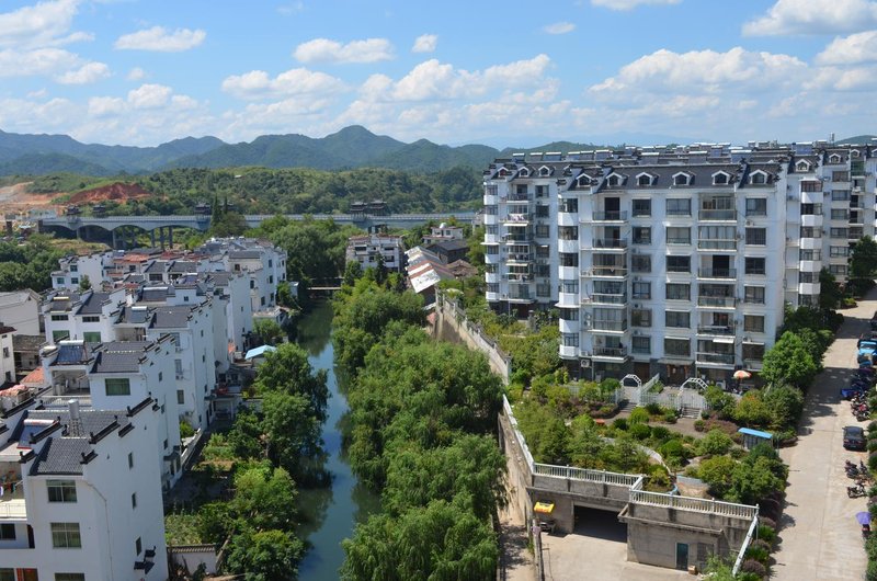 Huadu Hotel Over view