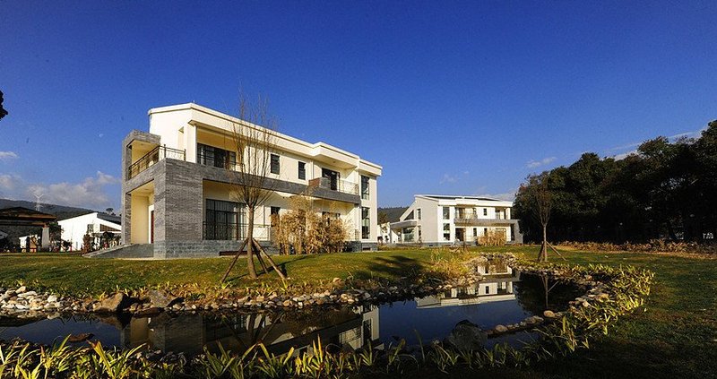 Tengchong Health Center Over view