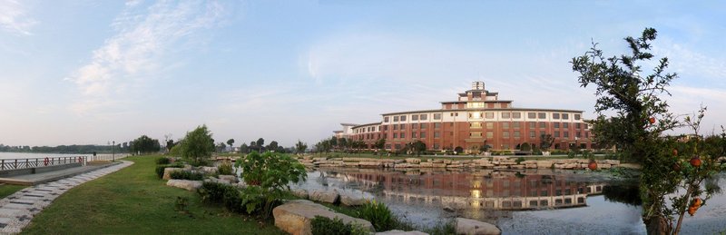 Tongli LakeView HotelOver view