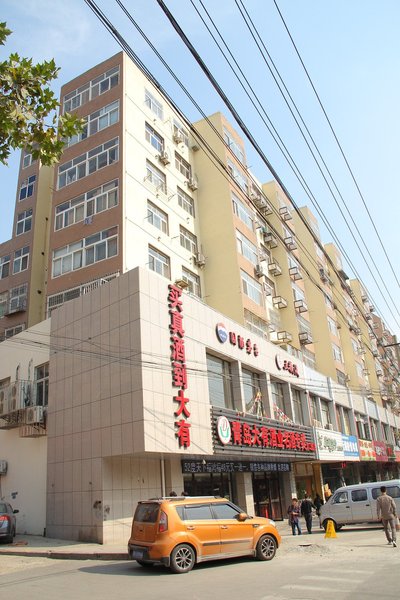  酒店外观