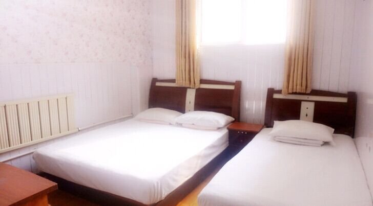 Shunfengyuan Hostel Guest Room