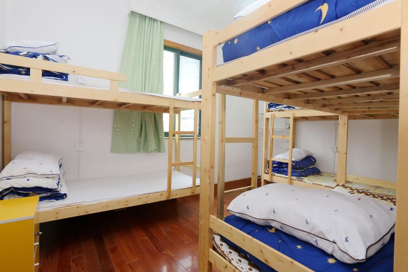 南京慢跑鞋青年旅社