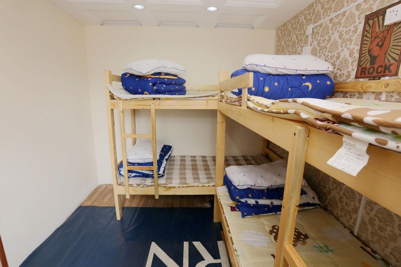 南京慢跑鞋青年旅社