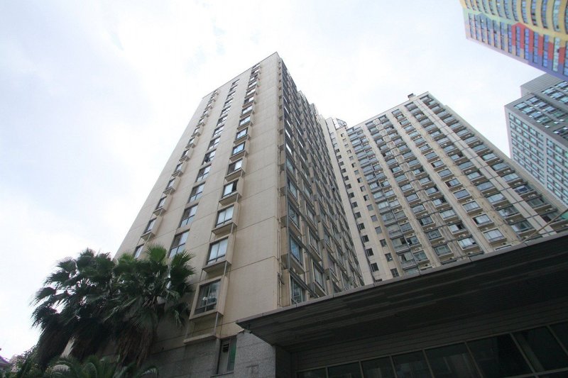 WE Service Apartment Hotel (Shanghai Shengtiandi) over view
