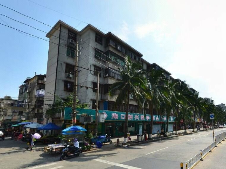 E Family Holiday Apartment E周边景点