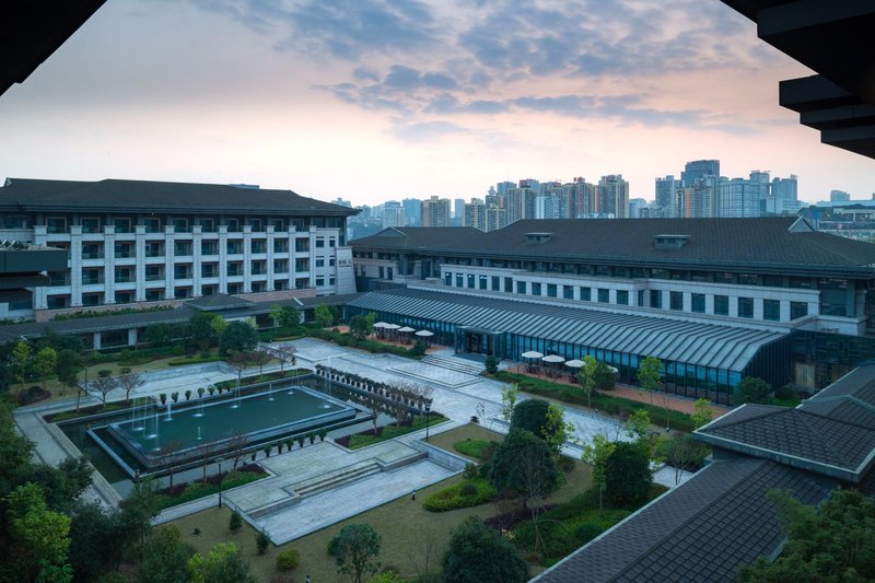 Yuzhou Hotel Over view