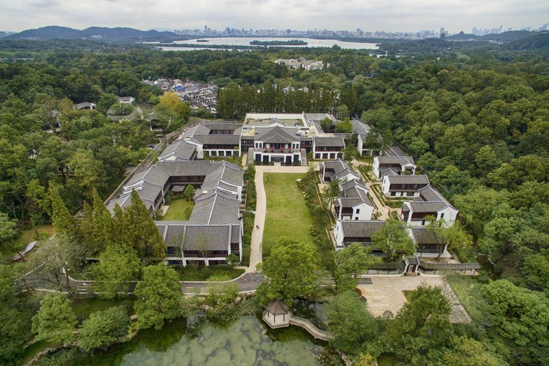 Hangzhou valley spring villa hotel over view