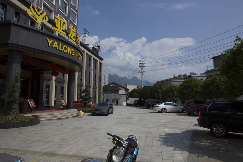 Longxin Hotel Over view