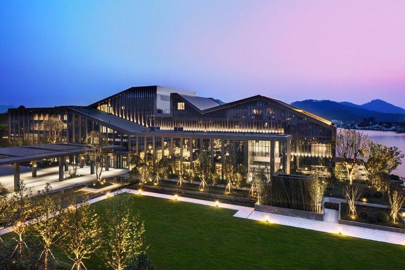 Hilton Ningbo Dongqian Lake Resort Over view