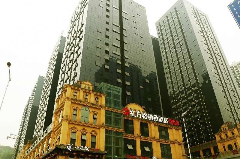 REDBOX EXQUITE HOTEL Over view