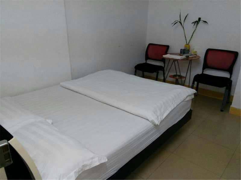 Yuchang Business Hostel Guest Room