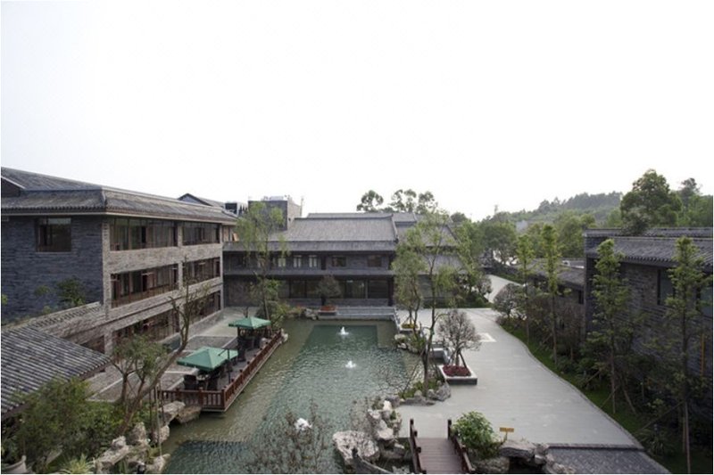 Caston Huanglong Hotel Over view