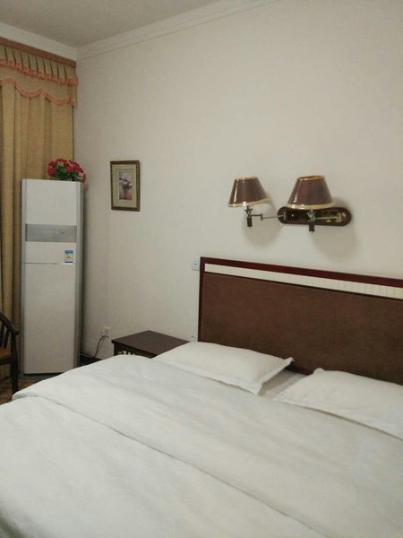 juxianshanzhuangGuest Room