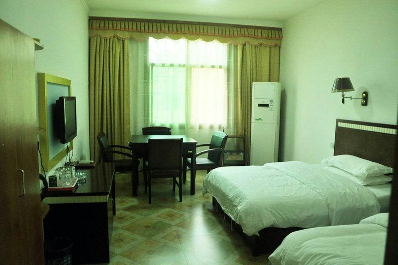 juxianshanzhuangGuest Room