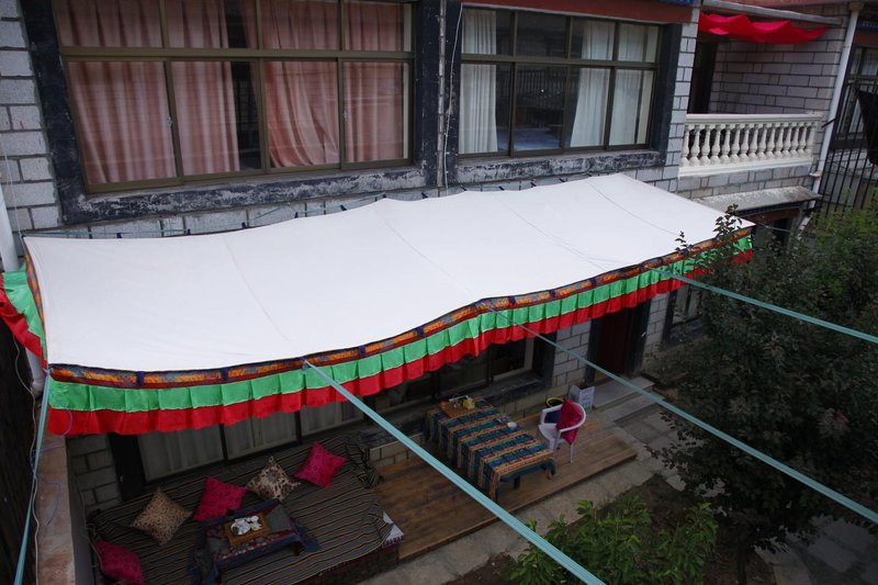 Hua Yuan Ge Hostel Over view