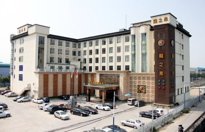 广州龙之泉水疗商务酒店外景图