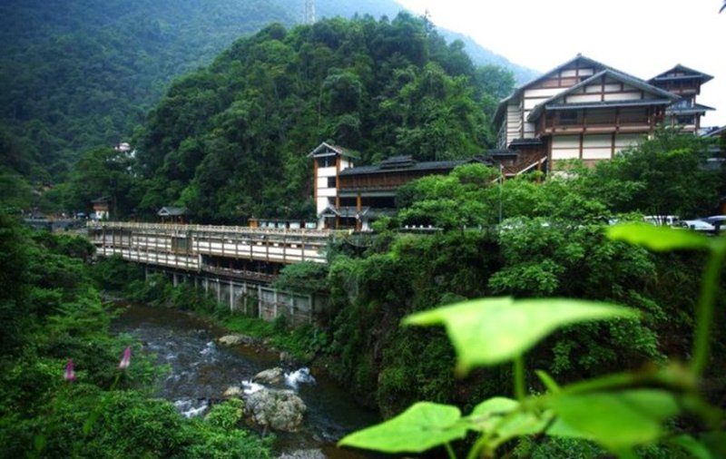 Longsheng Hot Spring ResortOver view