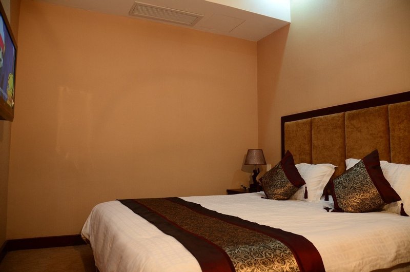 Dibai Holiday Hotel Guest Room