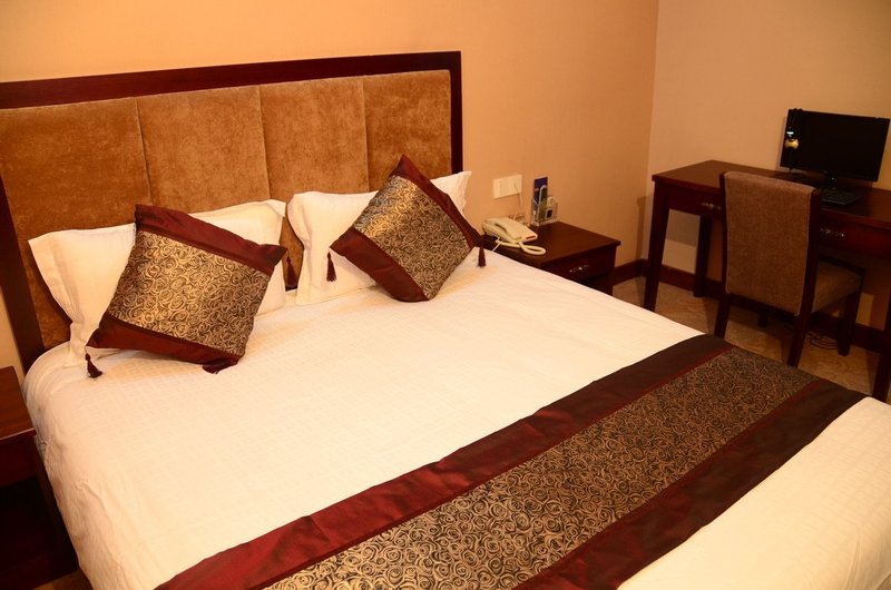 Dibai Holiday Hotel Guest Room