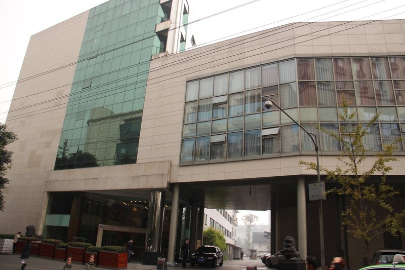 Minshan Hotel East Building Over view