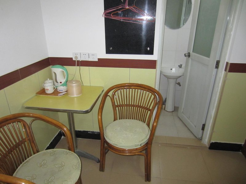 Lijin Hotel Guest Room