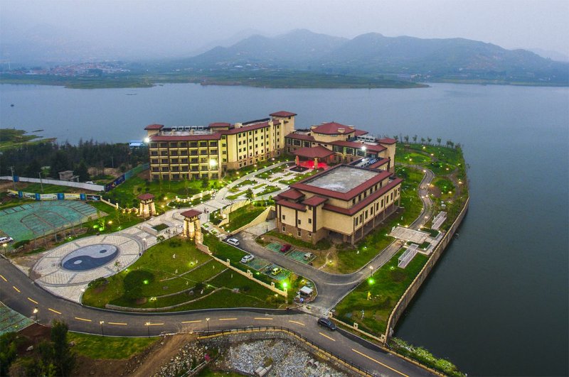 Datianzhuang International Resort Hotel Over view