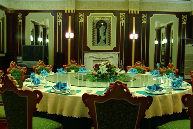 Dehuimen Hotel Restaurant