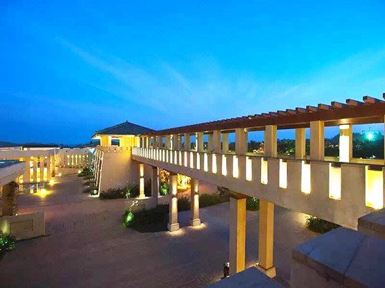 Only One Villa Holiday HotelOver view