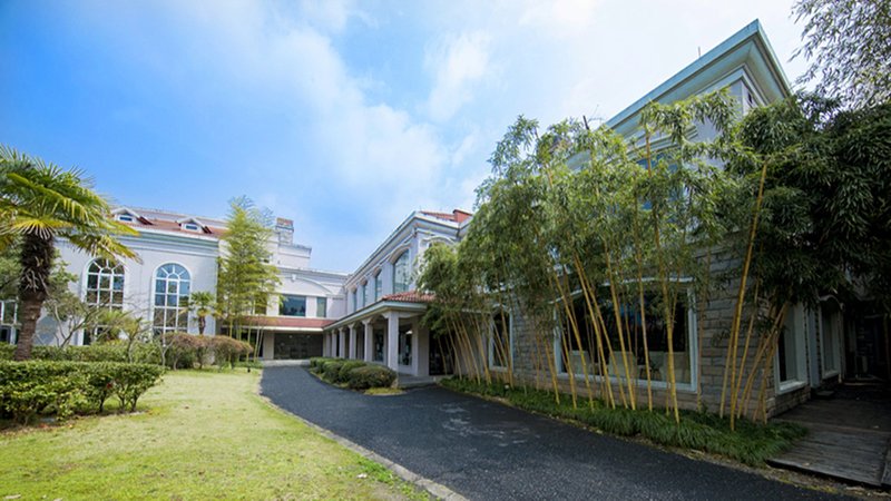 Weisheng Xiangyi Hotel (Xiangyi Building) Over view