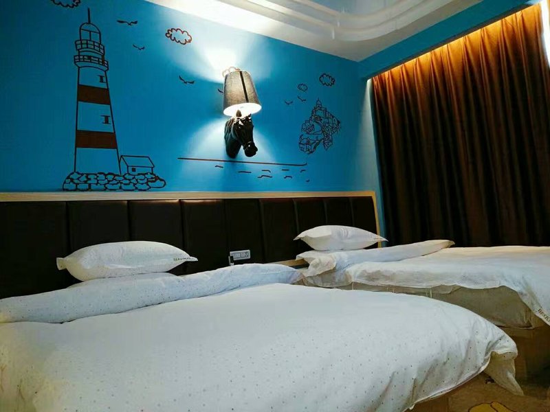 hechi tongxin home furnishing theme hotel Guest Room