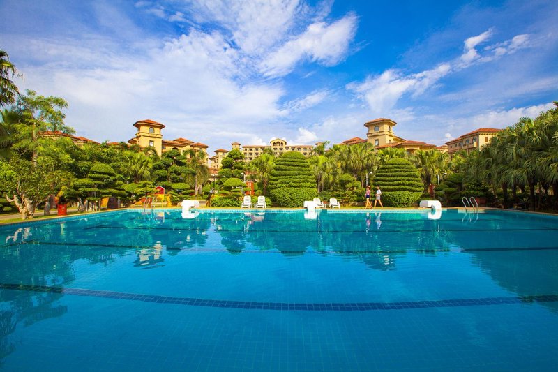 Hainan Yatai Hot-spring Hotel Over view