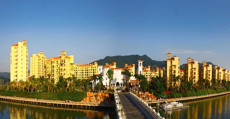 Goldentide Resort Over view