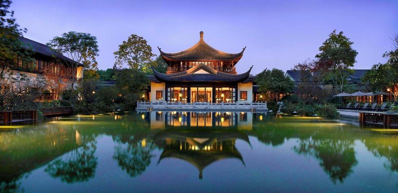 Four Seasons Hotel Hangzhou at West Lake Over view