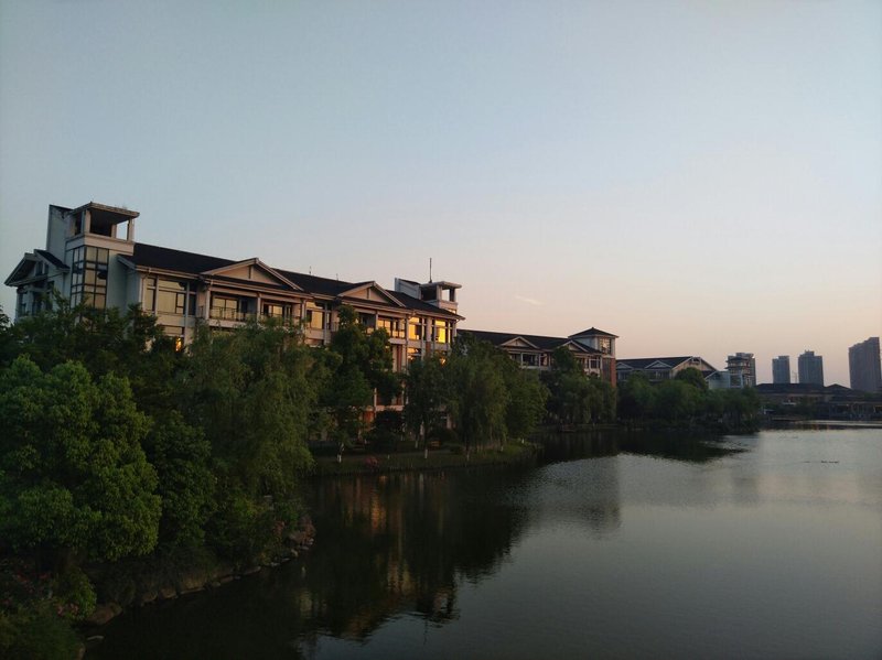 Hangzhou Xanadu Narada HotelOver view