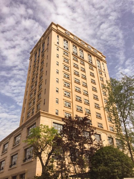 Atour Hotel (Chengdu Tongzilin and South Railway Station) Over view