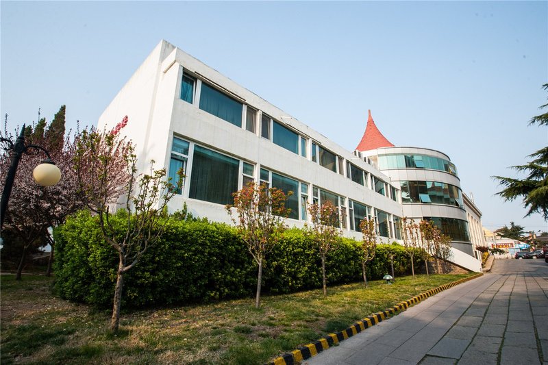 Qingdao Garden Hotel Over view