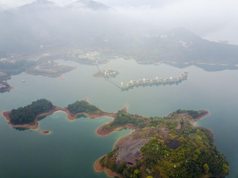 Yunman Hotel Over view