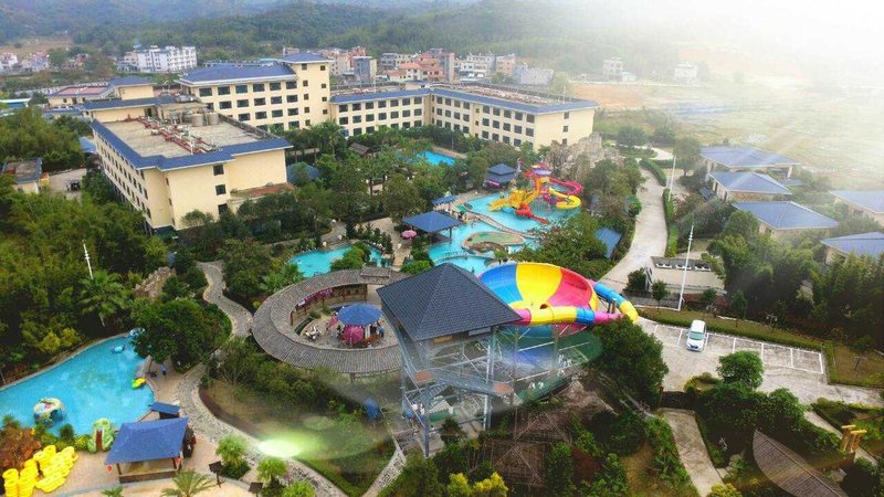 Yeyuan Hotspring Holiday HotelOver view