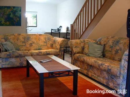 Central Cowes Family Townhouses Guest Room