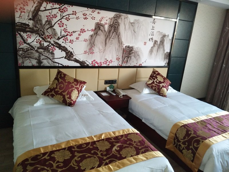 YI MING XUANGuest Room
