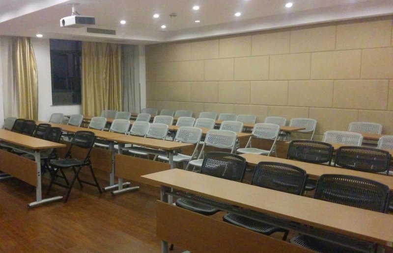 rong jin Serviced Apartments meeting room