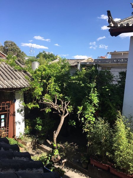 Tangjiage Inn - Lijiang over view